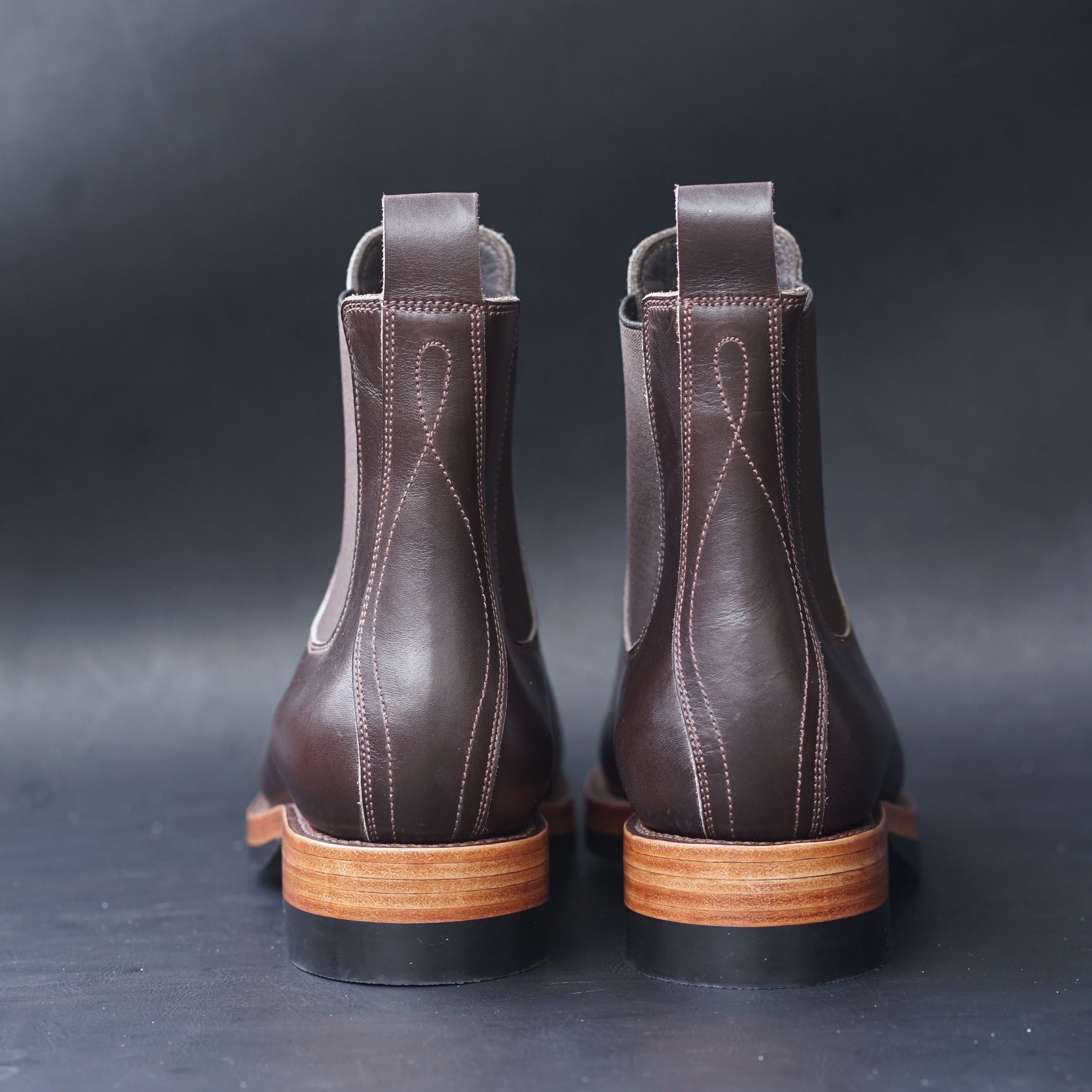 Fortis Wholecut Chelsea Boots