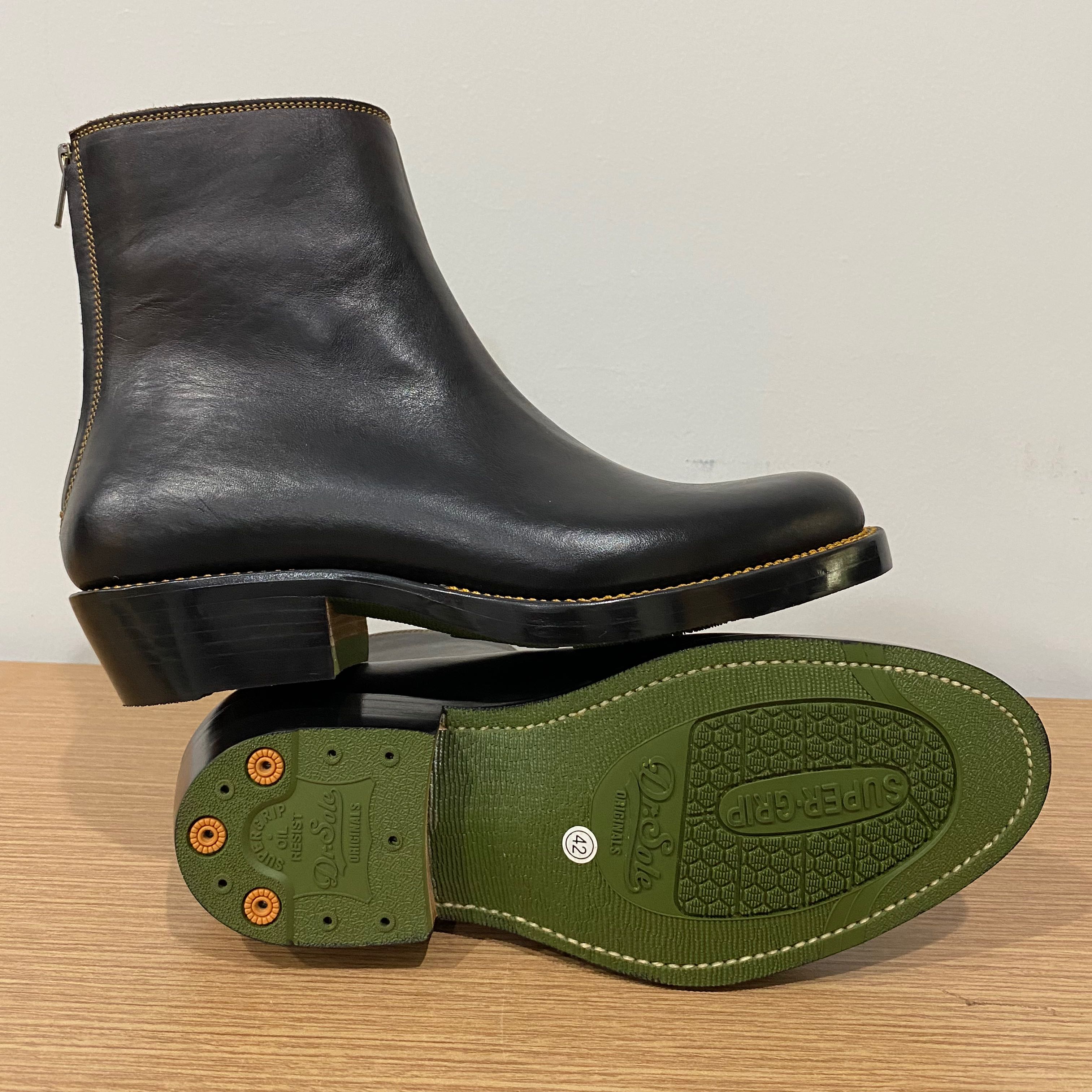 Fortis Sadewa Wholecut Zipper Boots