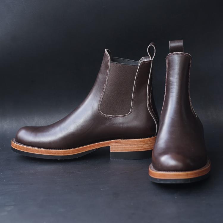 Fortis Wholecut Chelsea Boots