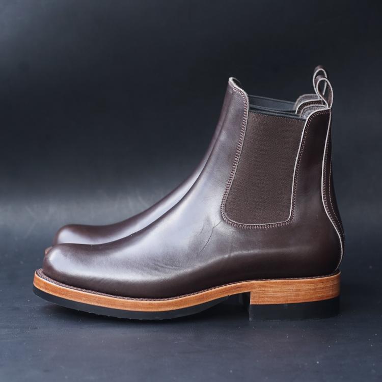 Fortis Wholecut Chelsea Boots