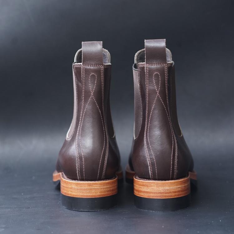 Fortis Wholecut Chelsea Boots