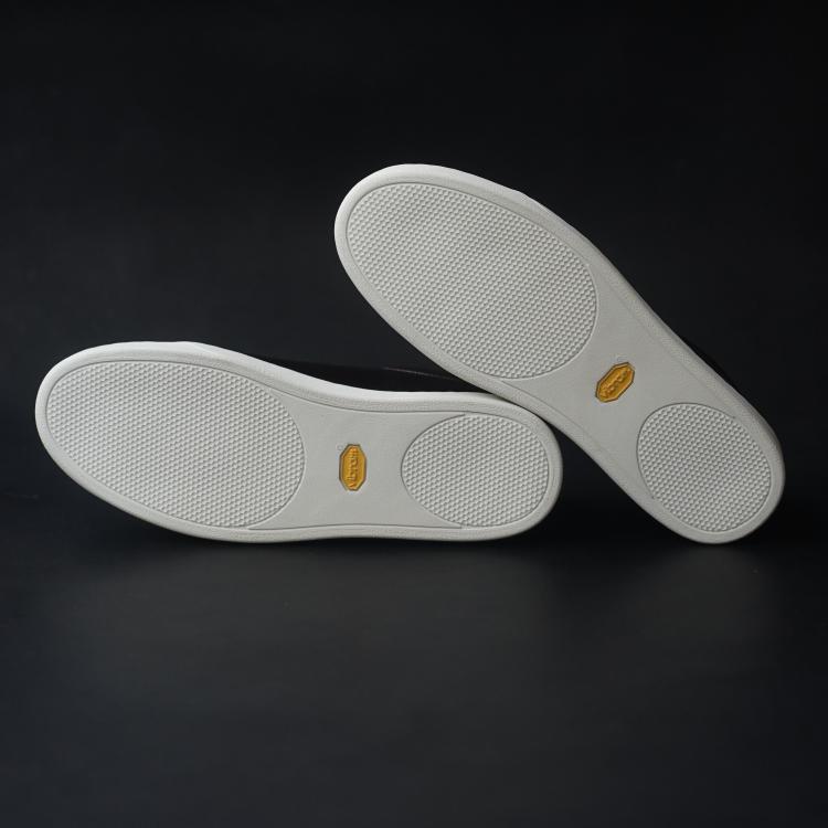 Songo Low Top with Pull Up Leather and Vibram Rubber  Sole