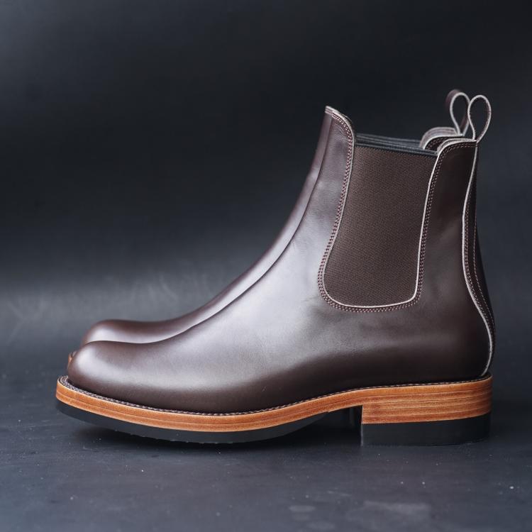 Fortis Wholecut Chelsea Boots