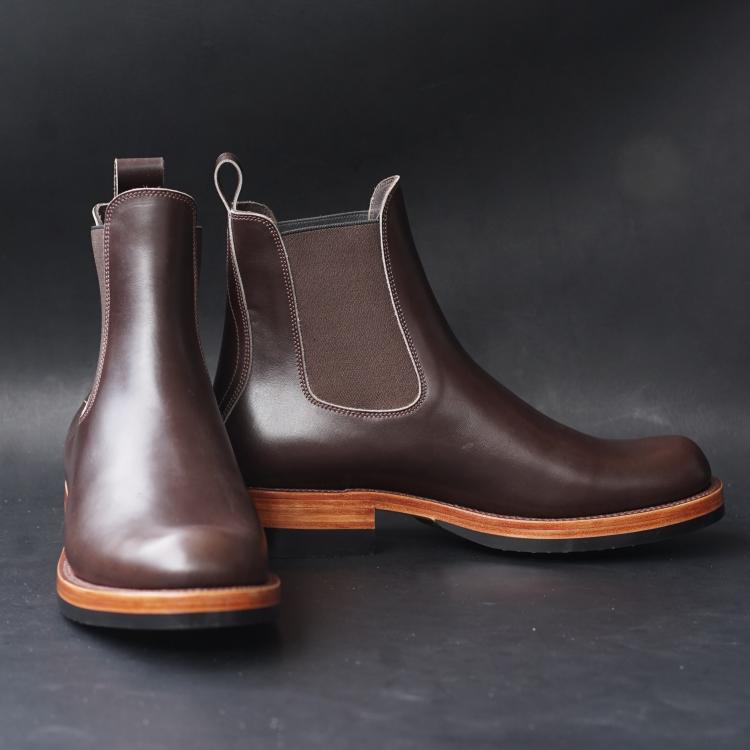 Fortis Wholecut Chelsea Boots