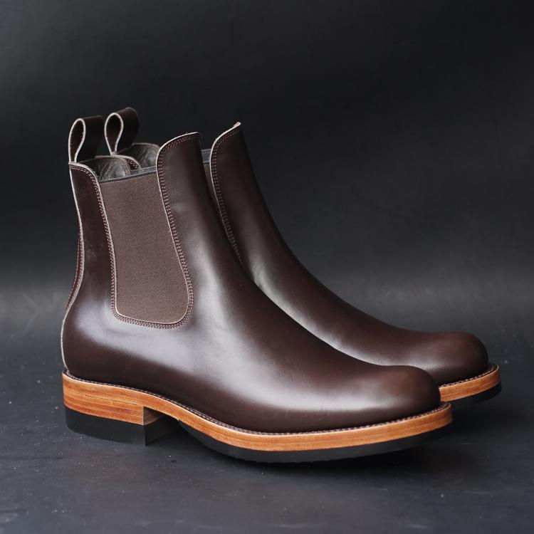 Fortis Wholecut Chelsea Boots