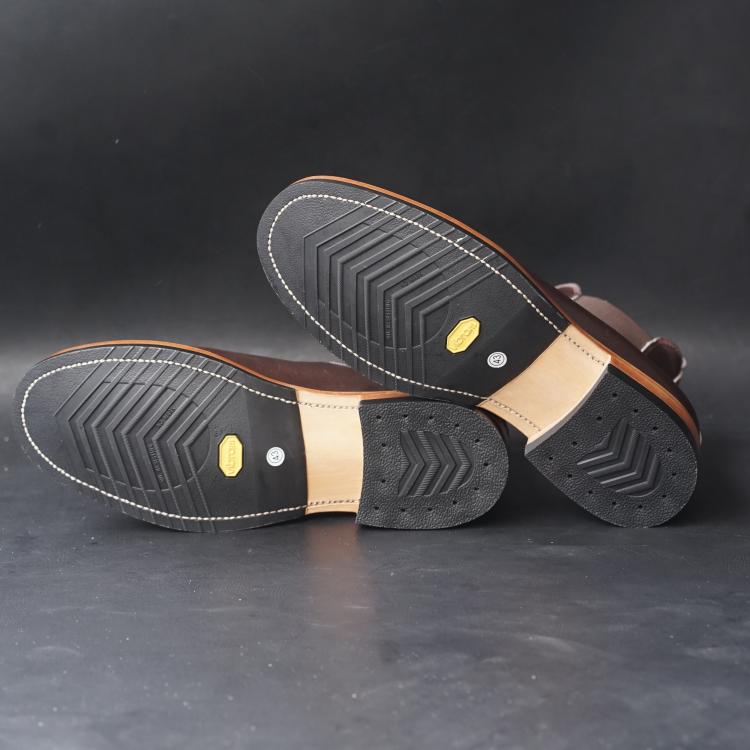 Fortis Wholecut Chelsea Boots