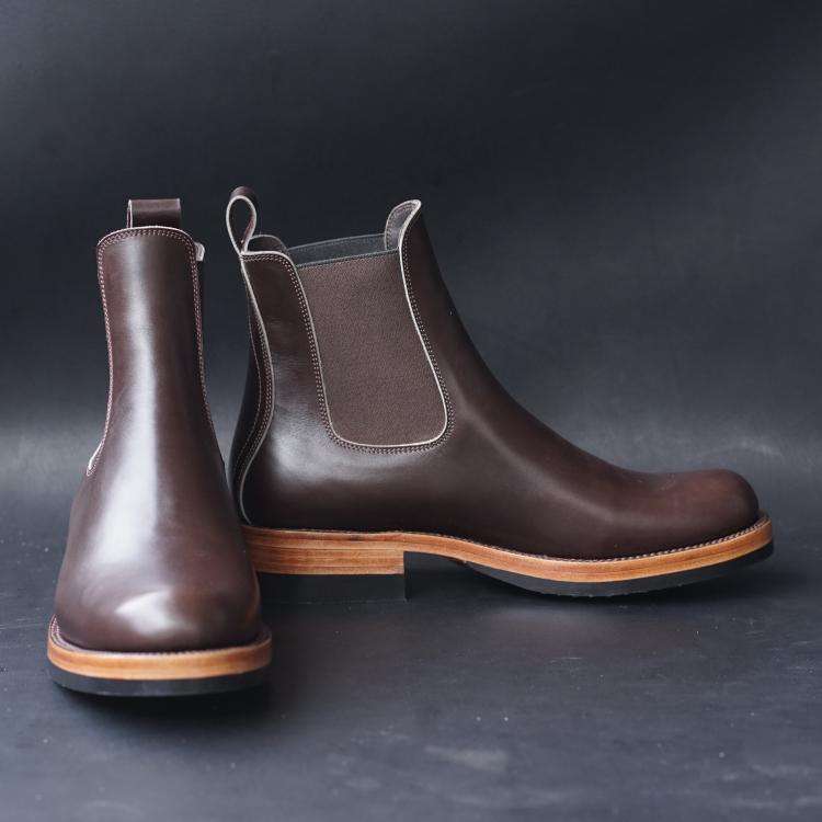 Fortis Wholecut Chelsea Boots