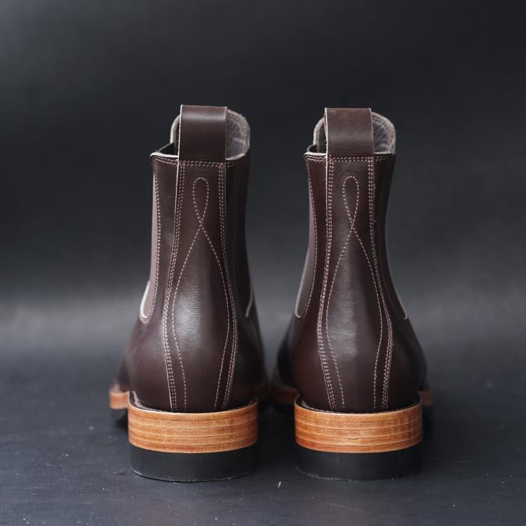 Fortis Wholecut Chelsea Boots