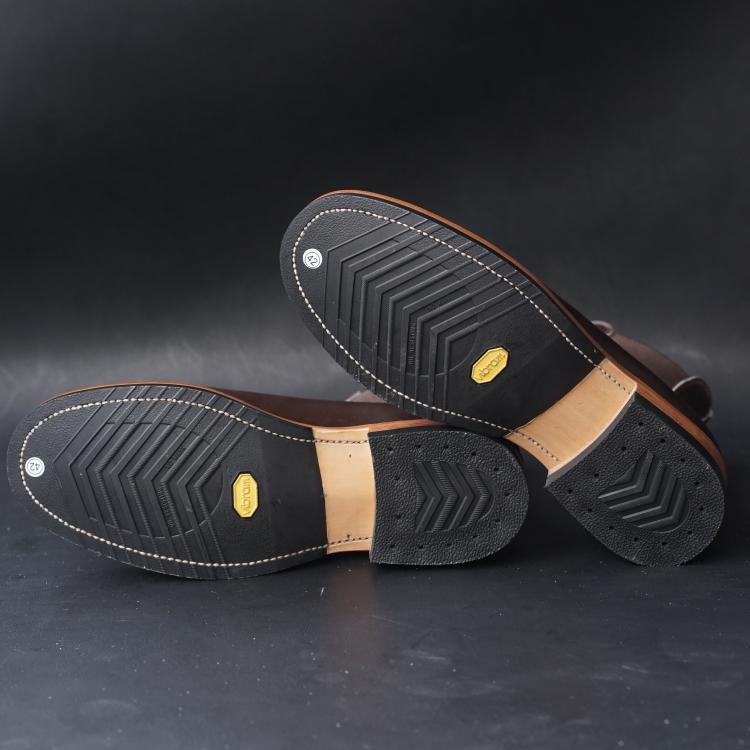 Fortis Wholecut Chelsea Boots